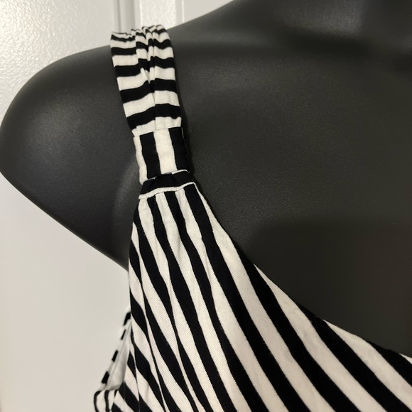 Cato XL Dress - Picture 5 of 9